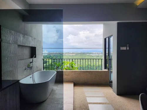 Bayu Marina -- Bathtub, 5 mins to Mid Valley #2pax by Cowidea