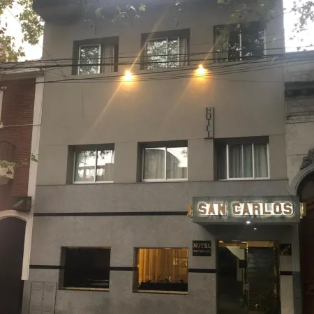 Hotel San Carlos Отели рядом с достопримечательностью «Железнодорожный вокзал Онсе»