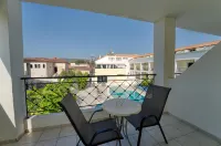 Mojo Hotel Laganas Zante - parcheggio