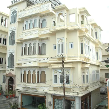 Raj Niwas