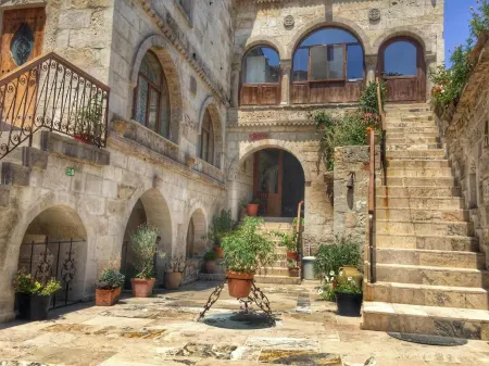 Erenbey Cave Hotel