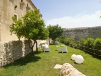 Antico Convento Dei Cappuccini Hotels near Church of St Mary of the Stairs