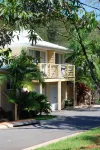 Flynns on Surf Beach Villas Hotels near Tacking Point Lighthouse
