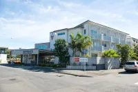 Navigate Seaside Hotel & Apartments Hotels in 