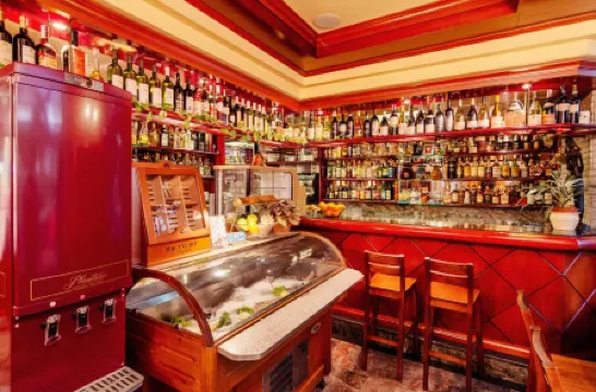 Hotel Montenegrino Отели рядом с достопримечательностью «Церковь Святого Михаила»