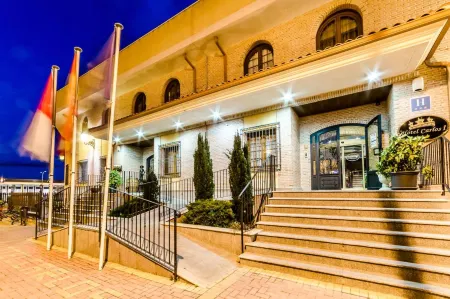 Carlos I Toledo Отели рядом с достопримечательностью «Glorieta yuncos»