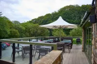 The Red Lion Hawkshaw Hotels in Ramsbottom