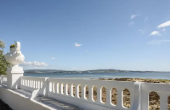 Apartamentos la Toja 格羅韋酒店