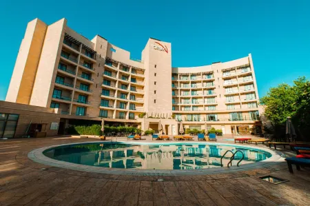 Oryx Hotel Aqaba Отели в г. Акаба