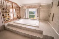 Court Colman Manor Hotels in Nottage