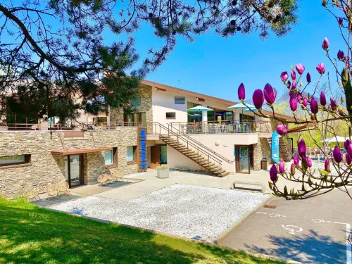 Le Pré du Lac Hotel a Menthon-Saint-Bernard