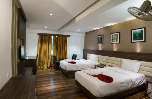 Emarald Hotel Calicut