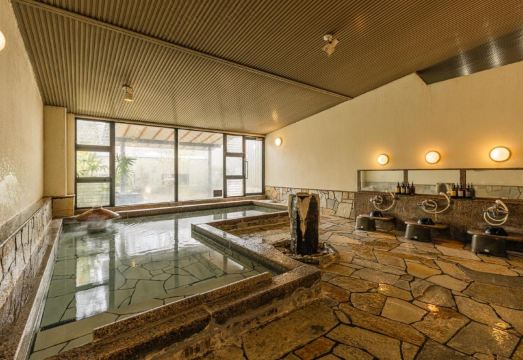 아타라요 니시이즈