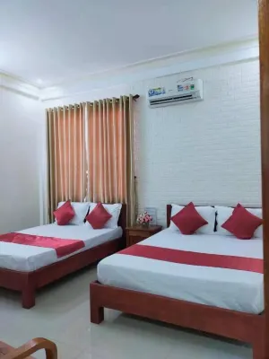 Rose Hotels in Phu Vang District