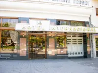 國際飯店 蒙特塞拉特附近的飯店