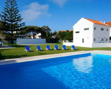 Silver Seahorse Garden Retreat Hotel di Atouguia da Baleia