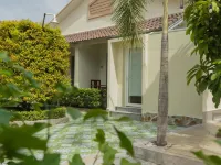 Tay Tien Bungalow Hotel dekat Pantai Sao