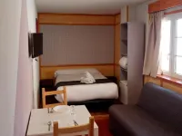 Apartamentos Las Tuyas 3000