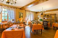 Relais d'Auvergne Hotel a Les Ancizes-Comps