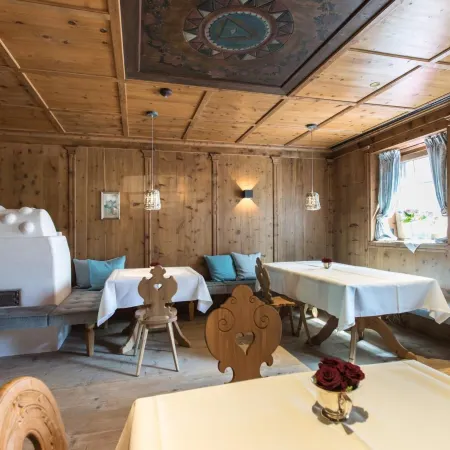 ElisabethHotel Premium Private Retreat- Adults Only