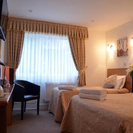 Gatwick Cambridge Hotel