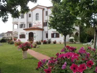 Villa Linet Hotels in Funtana