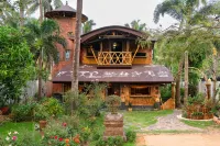Sukumara Homestay Unique Eco Luxury Mud and Bamboo Beachfront Villa - Villas