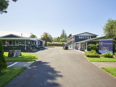 Roselands Motel
