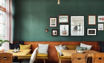 Hotel & Weinhaus Zum Schwarzen Bären