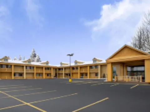 La Quinta Inn by Wyndham Oshkosh Hotels in Oshkosh