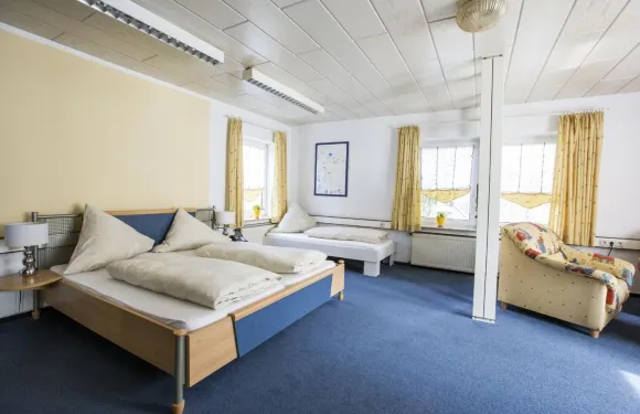 瓦爾德潘森酒店