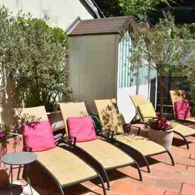 Logis Hôtel Restaurant Grand Hôtel de Lyon Hotel Exterior