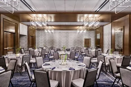 The Bristol Hotel Отели в г. Бристоль