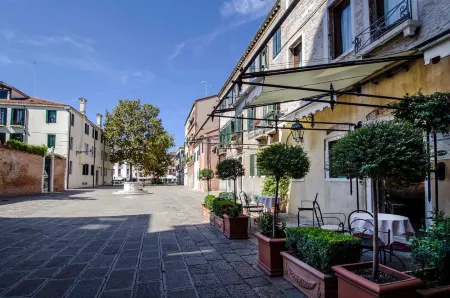 艾都法娜裡飯店