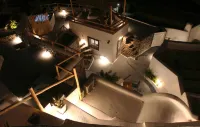 Fertimo Suites - Authentic Cave Homes with Private Hot Tub