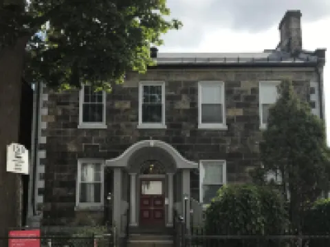 Pring Guesthouse Hotels in Hamilton
