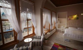 Hich Hotel Konya
