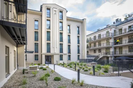 Art Boutique Отели рядом с достопримечательностью «Adam Mickiewicz statue»