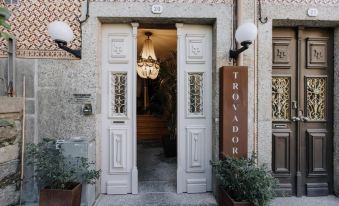 Trovador Guest House