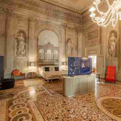 Corte Realdi - Palazzo Camozzini Others