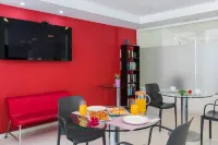 Cosmos Hotel