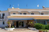 GH Diana Hotel Hôtels à proximité de : Tombe des géants
