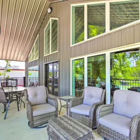 Outdoor Entertainment Space Home in McQueeney