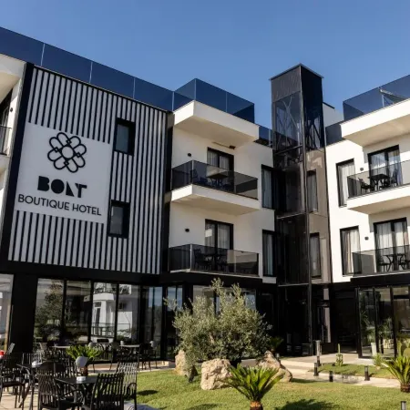 Bolt Boutique Hotel