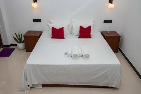 Randon Resort Mirissa Отели рядом с достопримечательностью «Whale watching Mirissa with Geeth»