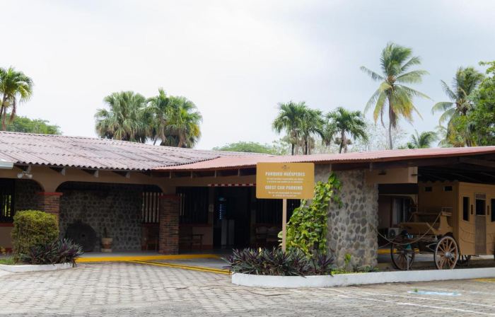 Hotel Las Espuelas, Bar & Restaurant