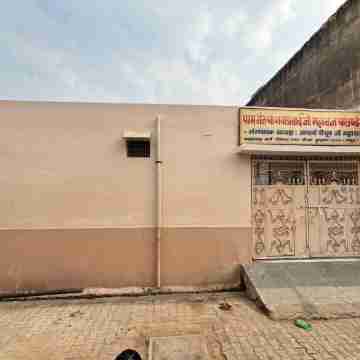 Shri Gaya Prasad Dham Hotel Exterior