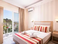 Star Bay Luxury Hotels near شاطئ بيفكاري