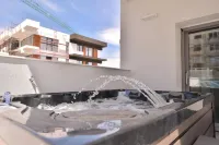 WAVE 3 Promenada Apartments