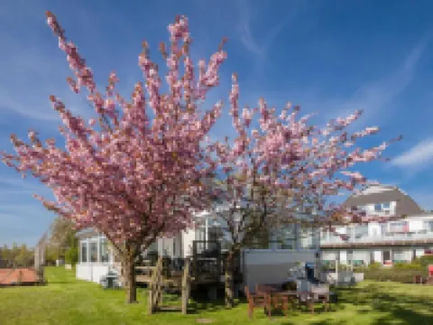 HofHotel Krähenberg Hotels in Gromitz